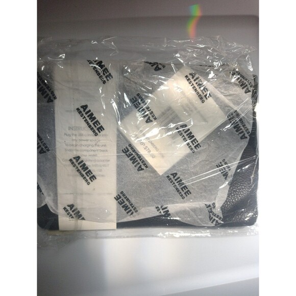 Aimee Kestenberg Genuine Leather Charging Black Wristlet #New MSRP $78 - Picture 2 of 9